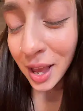 Holly_Play Obrolan Langsung XXX