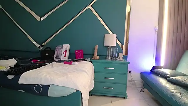 Chat +18 de chloe__Jones_ ao vivo