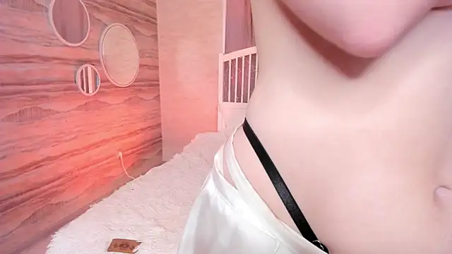 Chat +18 de AminaRuthers ao vivo