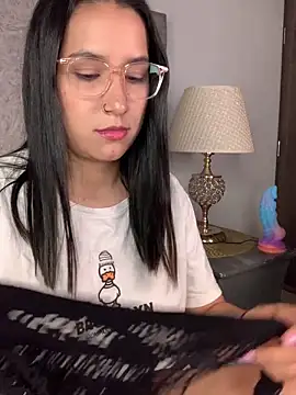 Val12777 Live XXX Chat