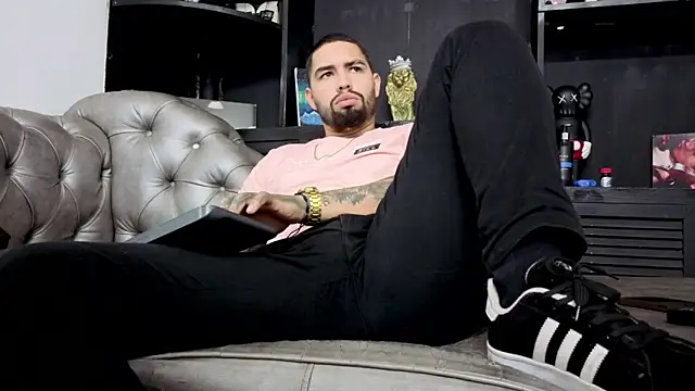 matteosantos 在線直播表演