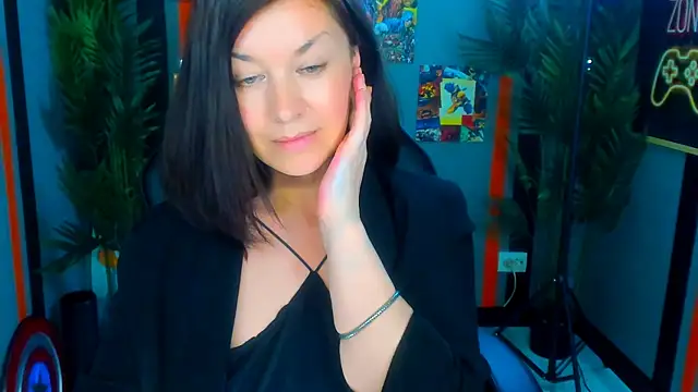 AnaMillsのライブXXXチャット