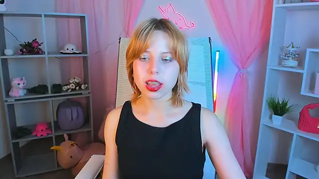 VivienneHebert's Live XXX Chat