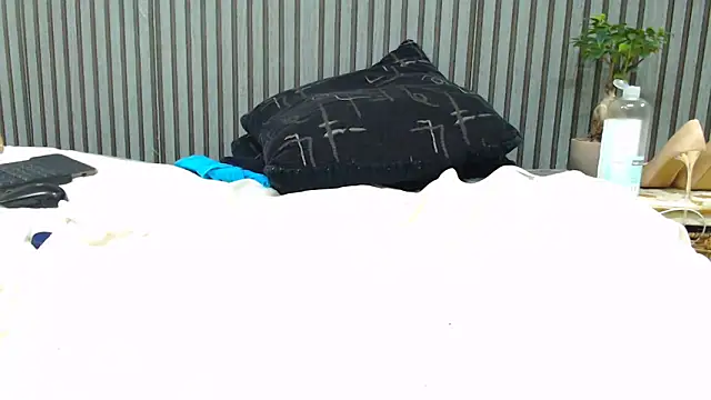 Chat XXX ao vivo de ROYALASS25