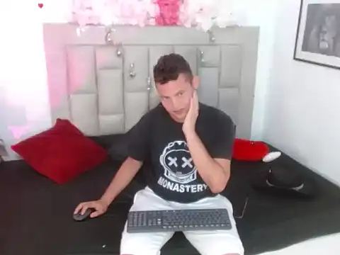 sven_fox723 Adlı Modelin Web Kamerası Şovu