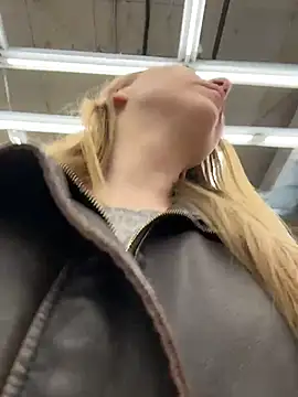 Sunny___Bunnyのウェブカメラショー