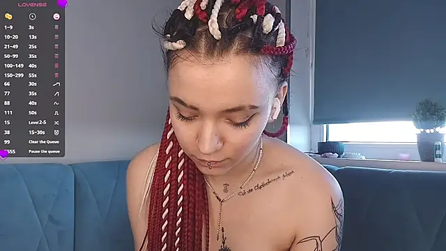 Онлайн чат XXX ShayneMilush