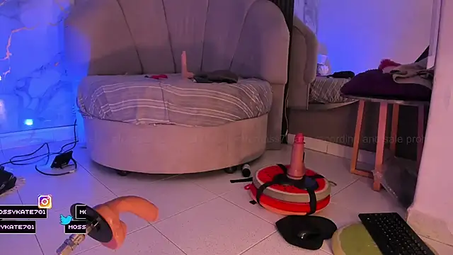 Katemoss70 Chat XXX in diretta