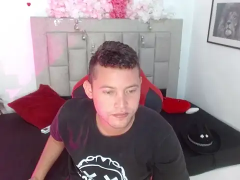 sven_fox723 Live XXX-chat