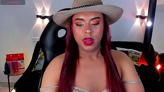 Emili_Roux Live XXX Chat