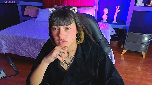 _sharlotte777 Live XXX Chat