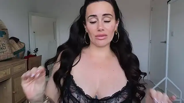 LibbyLoveHeartx's Webcam Show