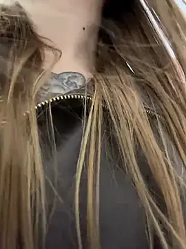 Sunny___Bunny Live XXX-chat