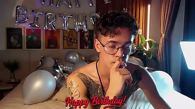 Chat +18 de William_Henry_ ao vivo