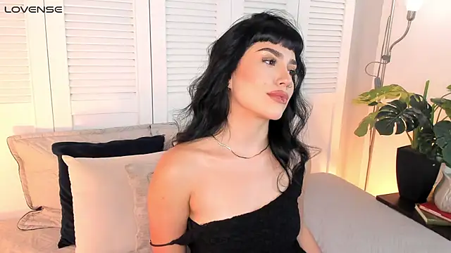 AlmaBlaze's Live XXX Chat