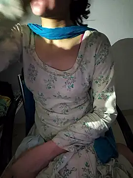 tanzum_khan_3202_ Show Webcam