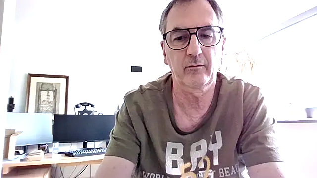 HotLucas66n Webbikameraesitys