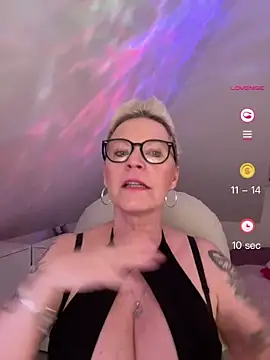 Онлайн чат XXX German_Milf