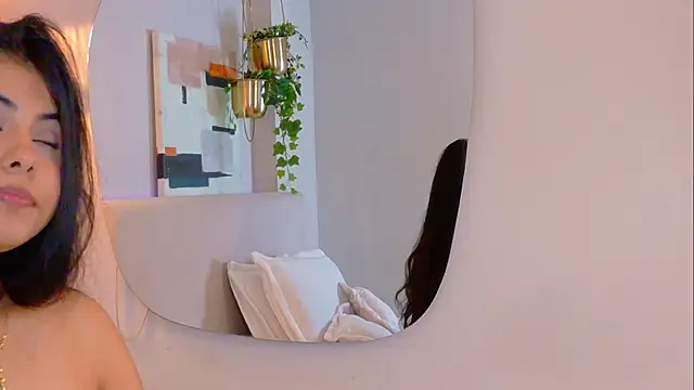 VioletBloomm Chat XXX in diretta