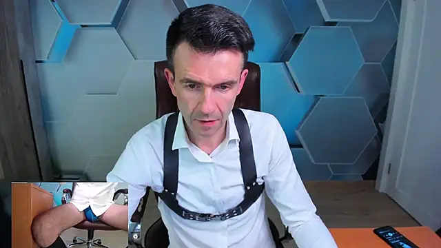 Pertunjukan Kamera Web SteveTiger