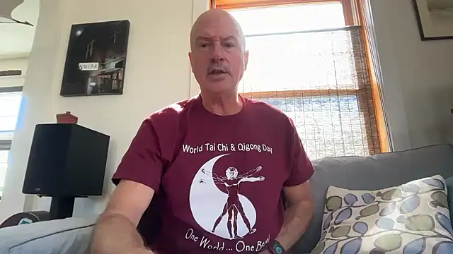 Guy__Grey Show in webcam