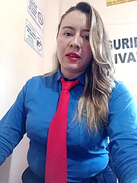 Pokazy przed kamerką – Hannah-colx