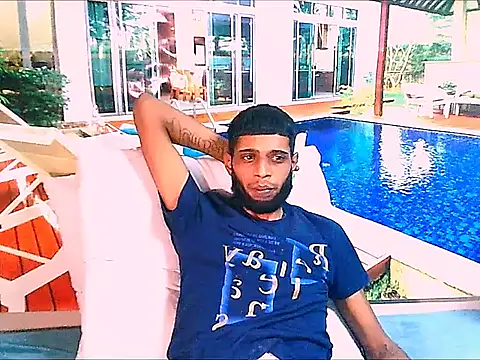 XXX chat uživo modela CharmingIndian1