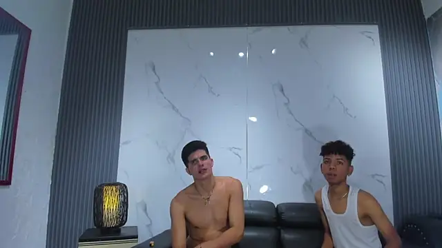 Онлайн чат XXX Spicy_guys