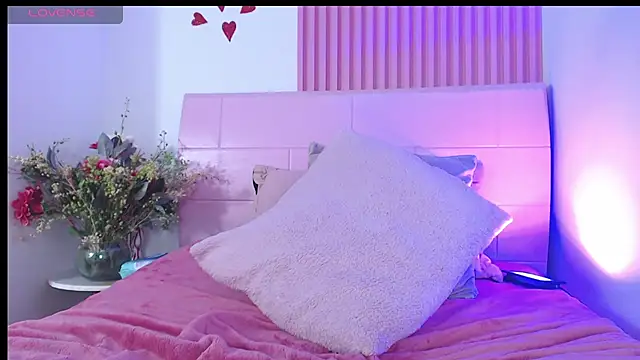 Maddy_14's Live XXX Chat