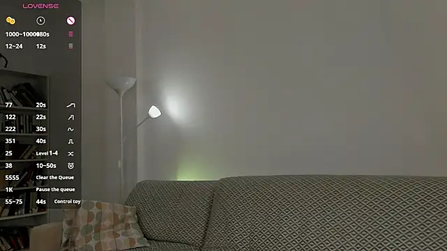 DottyKutzer Adlı Modelin Canlı XXX Sohbeti