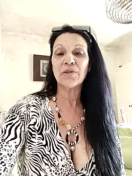 Melmamalhuda@xh's Live XXX Chat