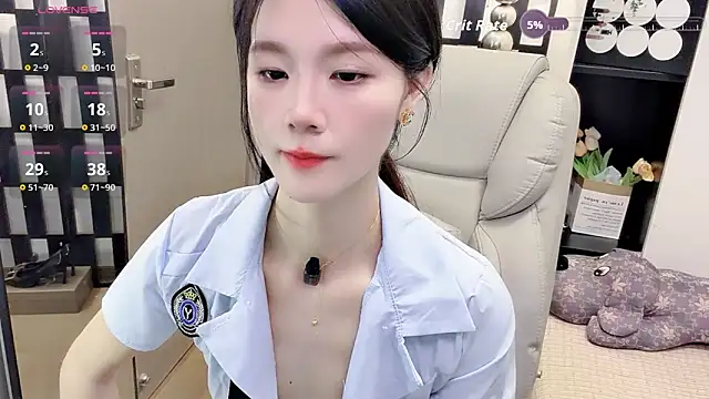 Yueyue-MM Chat XXX in diretta