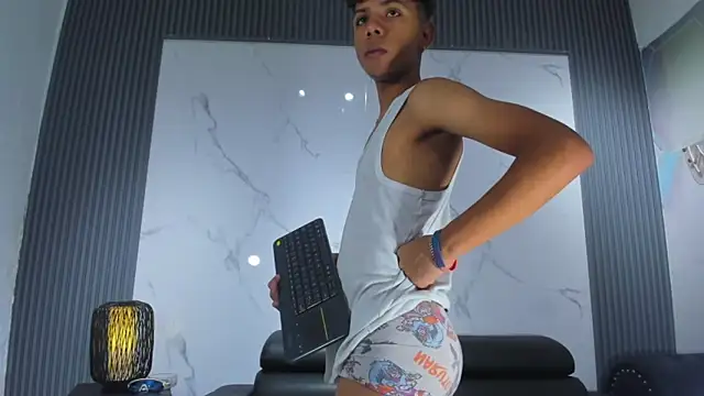 Spicy_guys webkamerás műsora