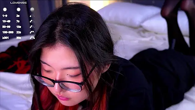 XXX chat uživo modela NelleMihalko