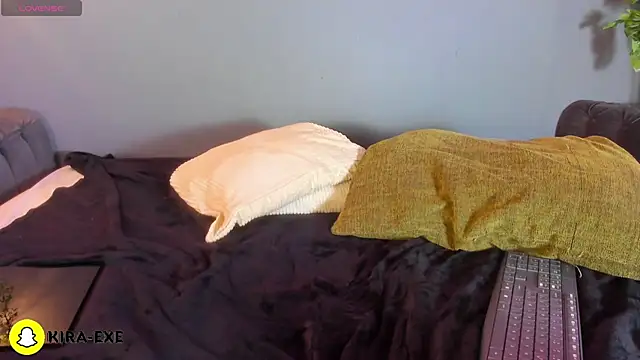 Kira_Exe_: онлайн-секс-чат