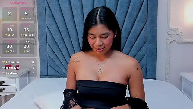 Leandra-Johnson Live XXX Chat