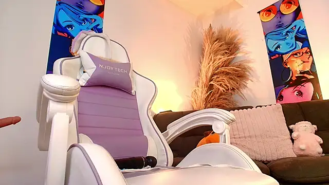 Bennuluspeach_ webcam show