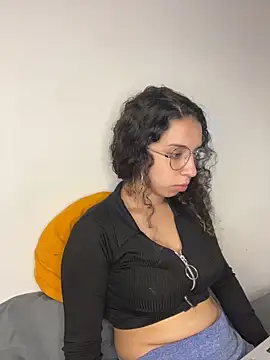 katniss_everdeen_ – Live XXX-chat