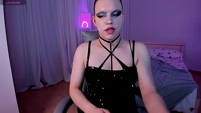 Madison_dolly Adlı Modelin Web Kamerası Şovu