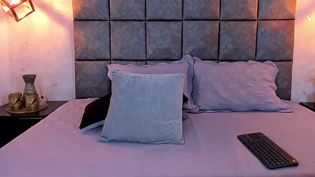 Roseaurora: онлайн-секс-чат