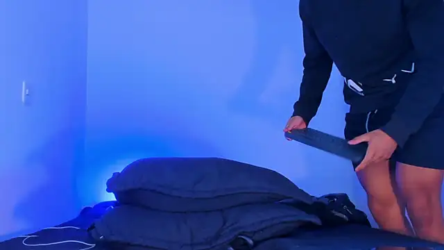 THADEO_KING2 লাইভ XXX চ্যাট