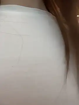 دردشة AnitaFly الجنسية المباشرة