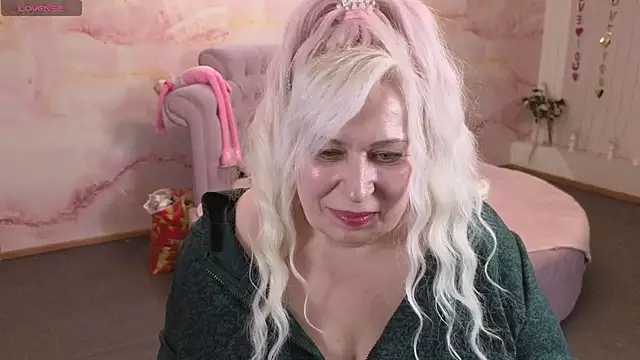 Penelope_Pinky's Webcam Show