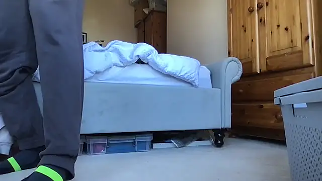 Show modela boyinsocks na web-kameri