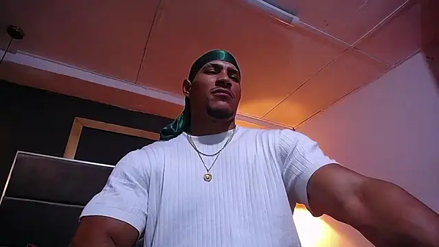 Chat +18 de teddyfit19cm ao vivo