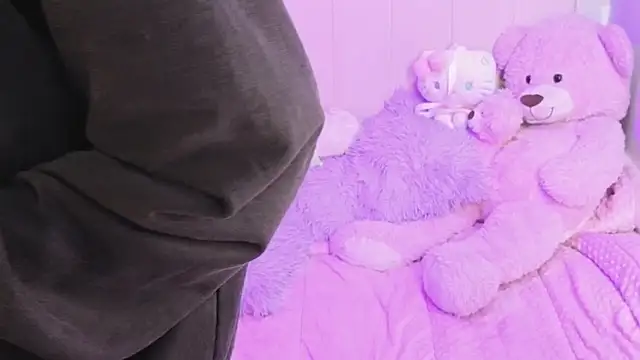 NekoWaifu Adlı Modelin Canlı XXX Sohbeti