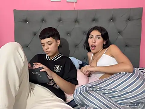 ariloe_quintero's Live XXX Chat