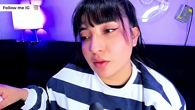 Chat XXX ao vivo de Emma_monserrat