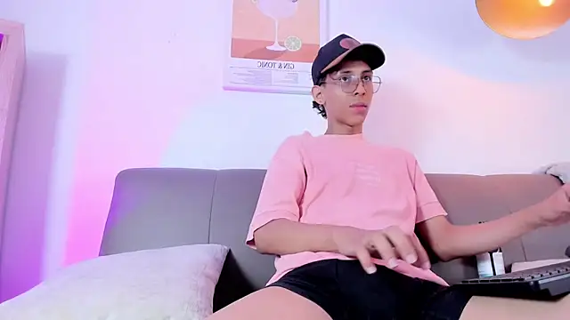 dax_blaze Show in webcam