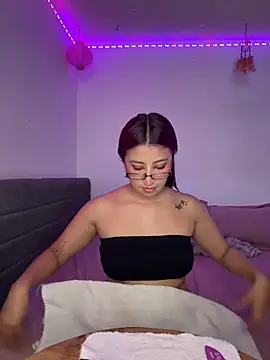 saramooon Chat XXX in diretta